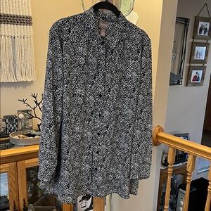 Chico's Monochrome Abstract Blouse